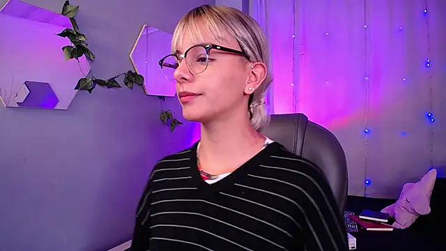 peyton golden1 online show from October 29, 3:44 am