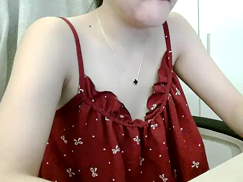 Yin-girl online show from December 3, 6:10 pm