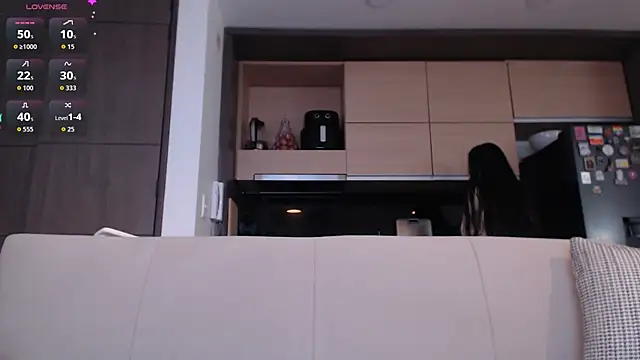 guccipussy1 online show from May 6, 8:46 pm