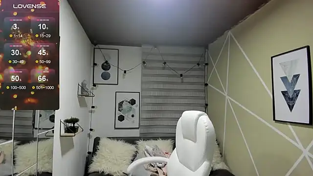 Enma  clark online show from December 20, 4:05 am