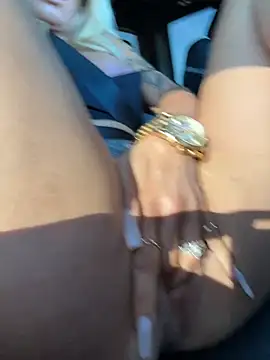 blondiluvsanal online show from January 11, 5:51 pm