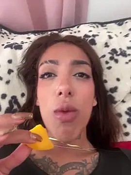 venus-peach online show from April 22, 6:49 pm