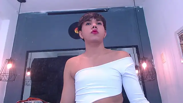 AndreaGil  online show from February 20, 7:26 pm