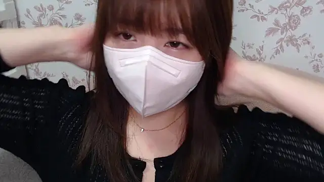Snapshot of mei_hosina chatting on October 17, 3:48 pm mei hosina online show from October 17, 3:48 pm