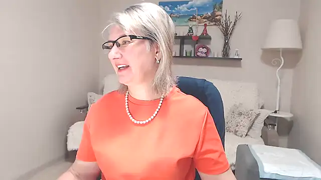 FleurMays online show from July 28, 4:10 am