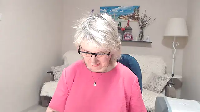 FleurMays online show from April 26, 3:37 am