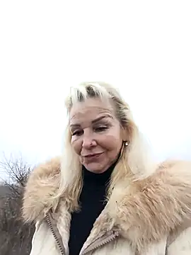 CassandraSandra44 online show from December 20, 9:46 am