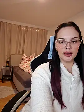 Jujuicy 97 online show from November 8, 5:18 pm