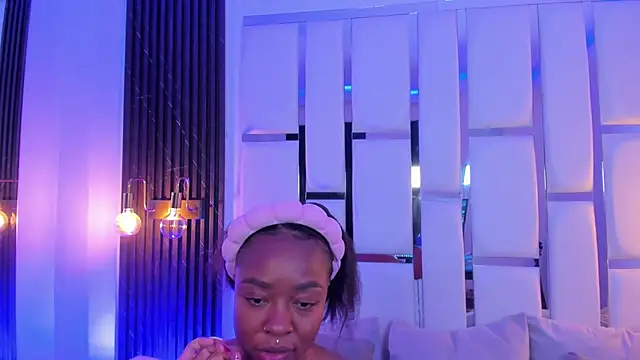 mia schwarz online show from November 20, 10:33 pm