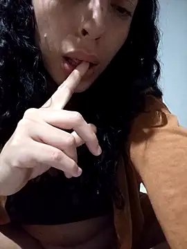 Sweet-diamondxxx online show from March 10, 4:44 pm