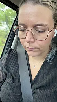 EmyLana online show from October 23, 8:31 am