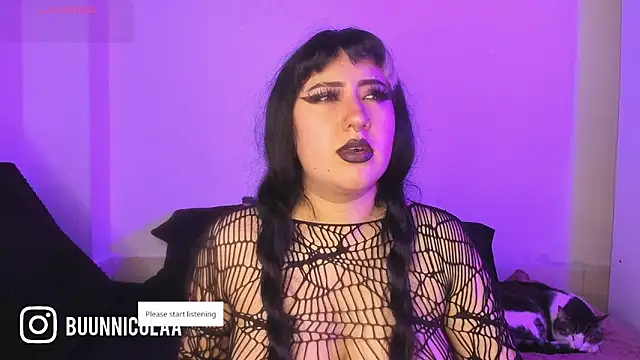 larissa01  online show from February 7, 11:30 pm