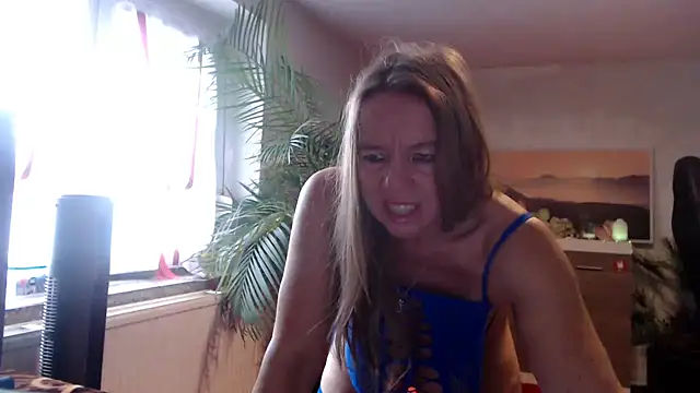 Supertitten95DD online show from December 2, 9:21 am