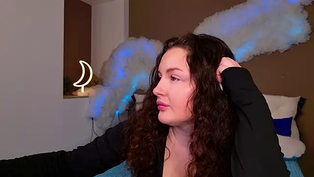 GloriNichols online show from November 11, 10:45 am