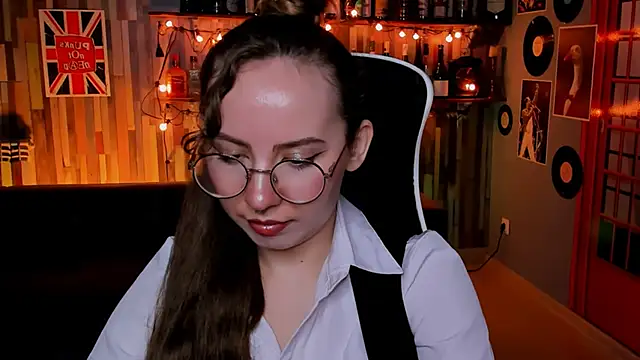 JasmineMilko online show from June 3, 5:30 am