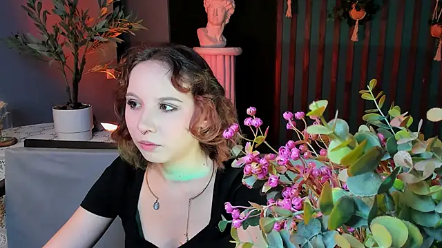 JasmineMilko online show from November 15, 5:19 am