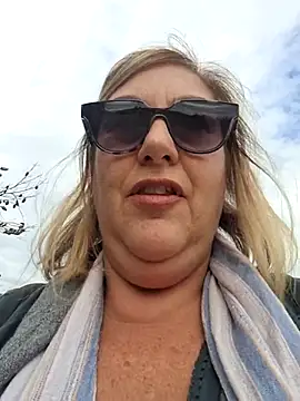 VenusAlpha online show from October 22, 9:25 am