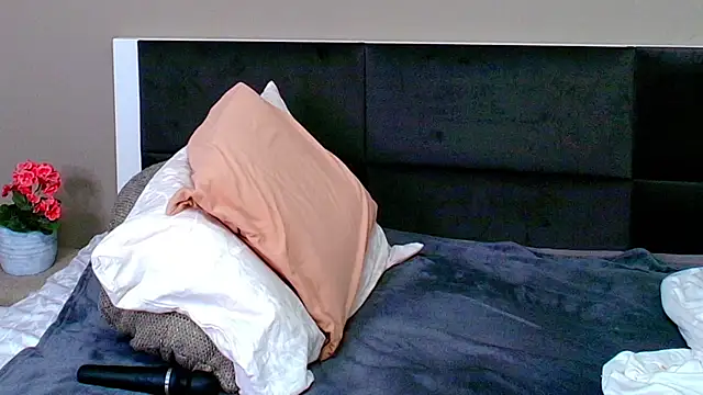 SweetTaya33 online show from September 26, 5:38 am