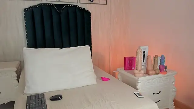 samara warren online show from December 3, 2:52 pm