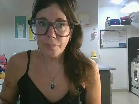 Calentandote online show from April 17, 9:00 am