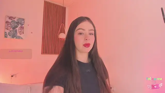 TiffanyWright online show from February 12, 1:35 pm