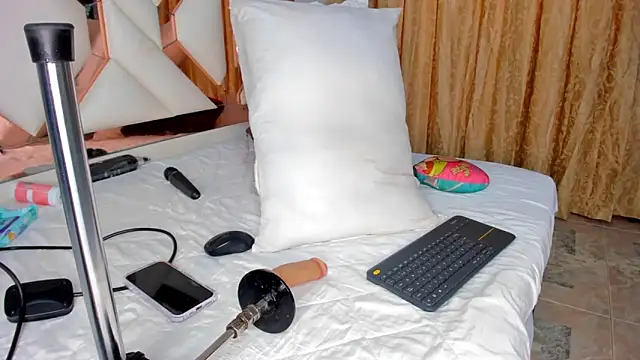 CintiaVega online show from November 7, 12:22 pm