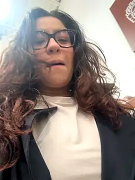 ValeriEvan online show from October 18, 8:10 pm