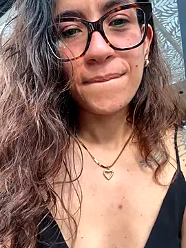 ValeriEvan online show from November 11, 8:50 pm