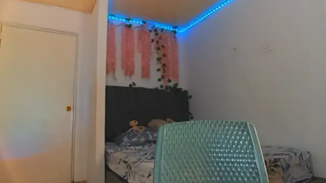 alexaryderr online show from February 8, 2:37 am