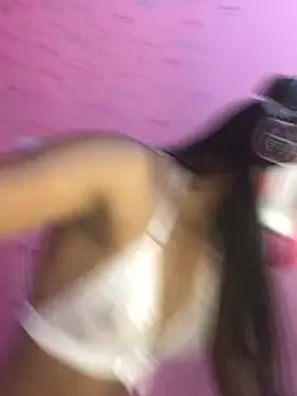 Flor467 online show from February 11, 2:40 pm