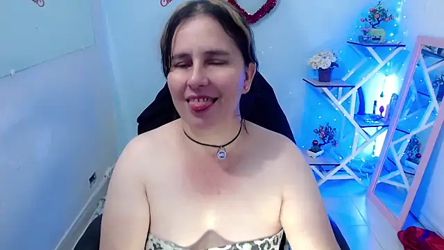 victoria jones online show from February 10, 3:48 pm