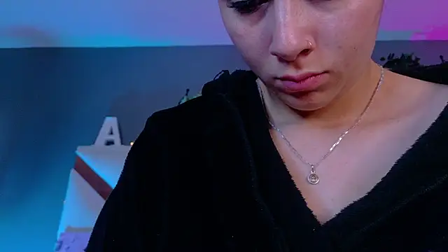 AmbarHills 1 online show from April 16, 11:43 am