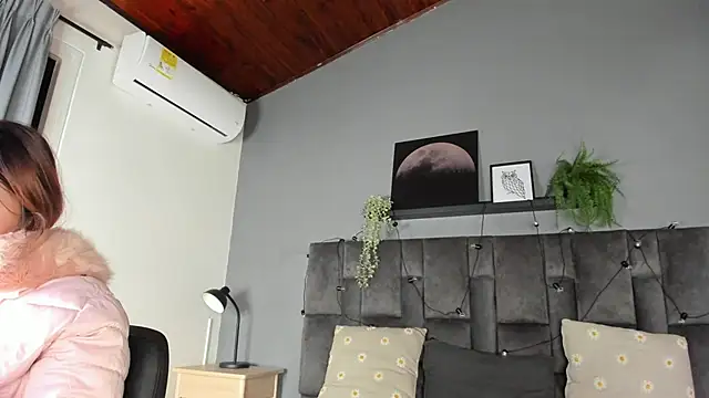 AbbyWathson online show from December 1, 11:36 am