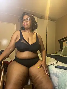 Nomthie online show from October 31, 2:35 am