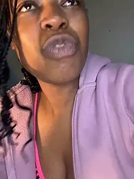 amarrabrown2024 online show from May 25, 10:03 am