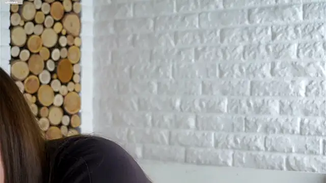 LowOncoming online show from December 3, 3:09 am