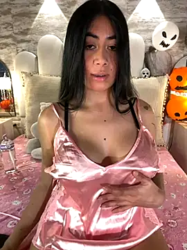  MadiLee  online show from October 12, 3:09 am