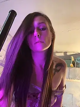 snowrillaxxx online show from May 22, 10:35 am