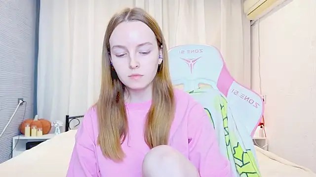 Wild  flowers online show from November 22, 8:11 pm