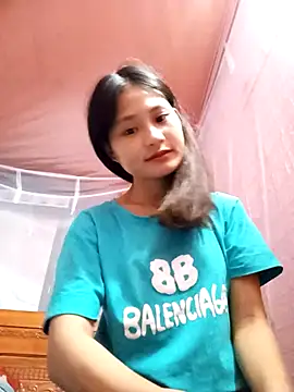 Snapshot of trieungoclnt chatting on October 15, 3:53 am trieungoclnt online show from October 15, 3:53 am