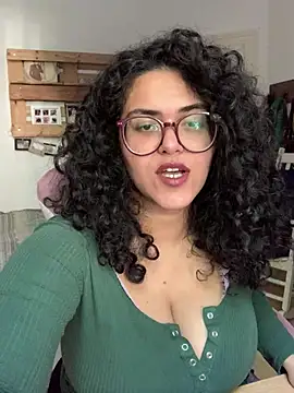 Curvydesifromgermany online show from June 14, 3:56 pm
