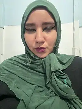 hannahayat online show from July 15, 4:11 pm