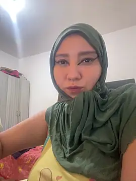 hannahayat online show from April 12, 7:38 pm