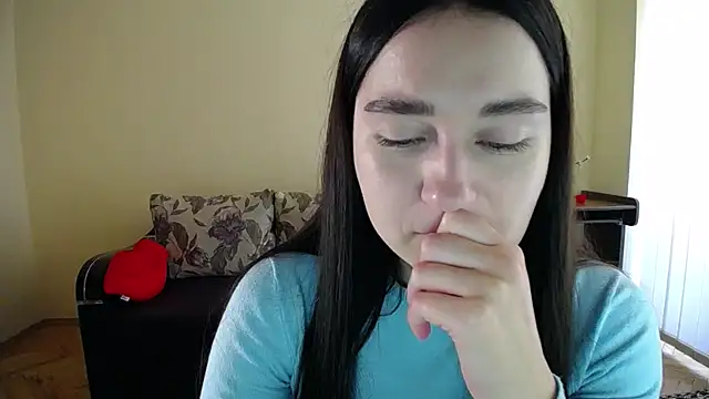 Pretty shy online show from October 31, 10:19 am