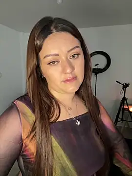 Sofiawilson  online show from February 11, 1:56 pm