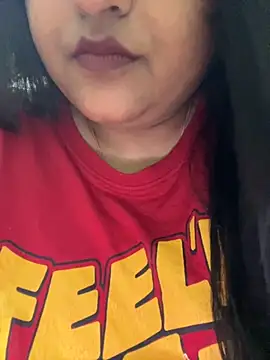 smile pretty online show from November 20, 6:31 pm