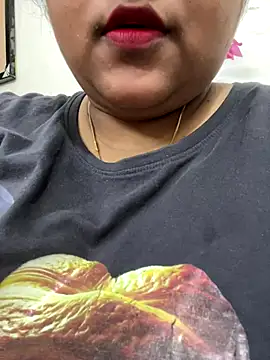 smile pretty online show from December 3, 7:27 pm