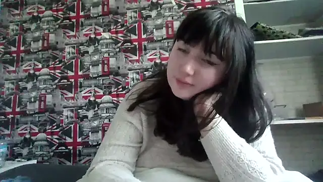 Lynylou online show from November 24, 9:00 am