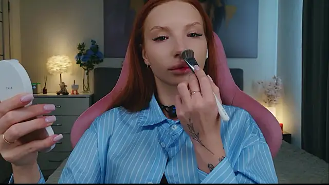 JudyWalkerr online show from February 28, 5:18 am