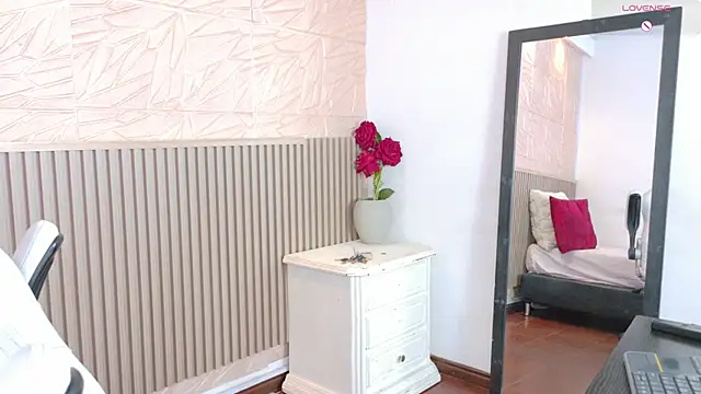 paula  cruzz online show from March 16, 12:02 am